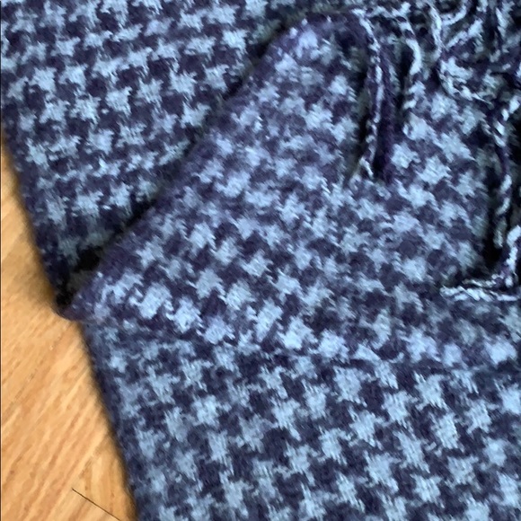 Scarf - Picture 3 of 3